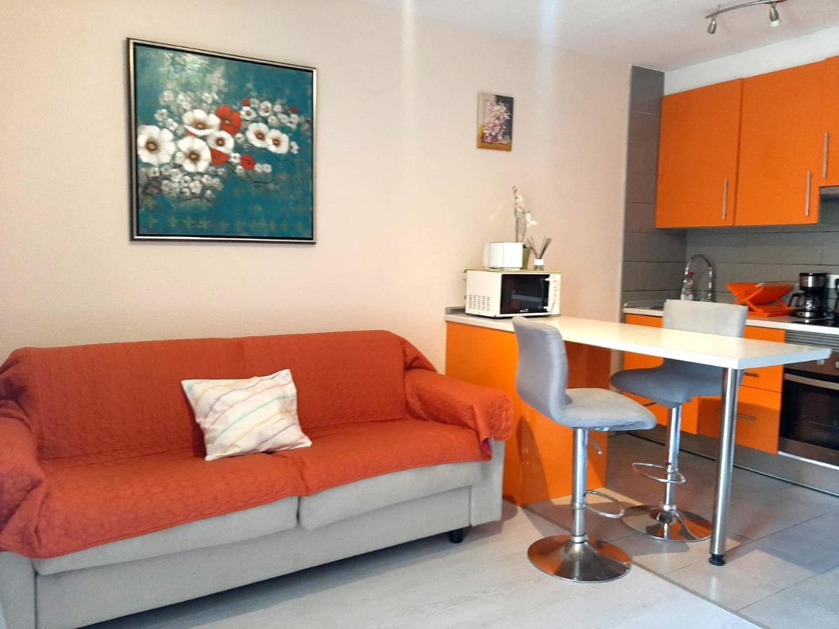 Comfortable Apartment Next To The Pools Costa Adeje  Exterior photo