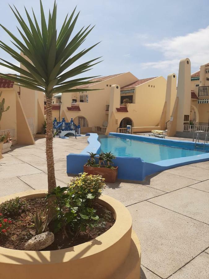 Comfortable Apartment Next To The Pools Costa Adeje  Exterior photo
